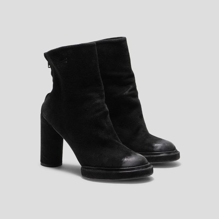 ODIE suede BLACK (Sample) Size 37