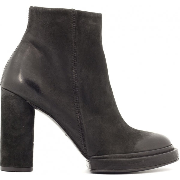LORISSA mat BLACK (Sample) Size 37