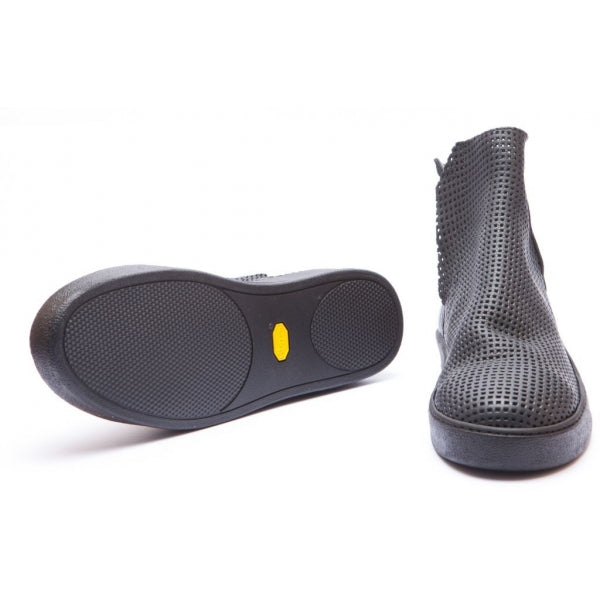 DRAKI perforated BLACK