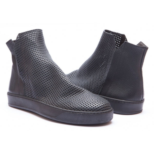 DRAKI perforated BLACK