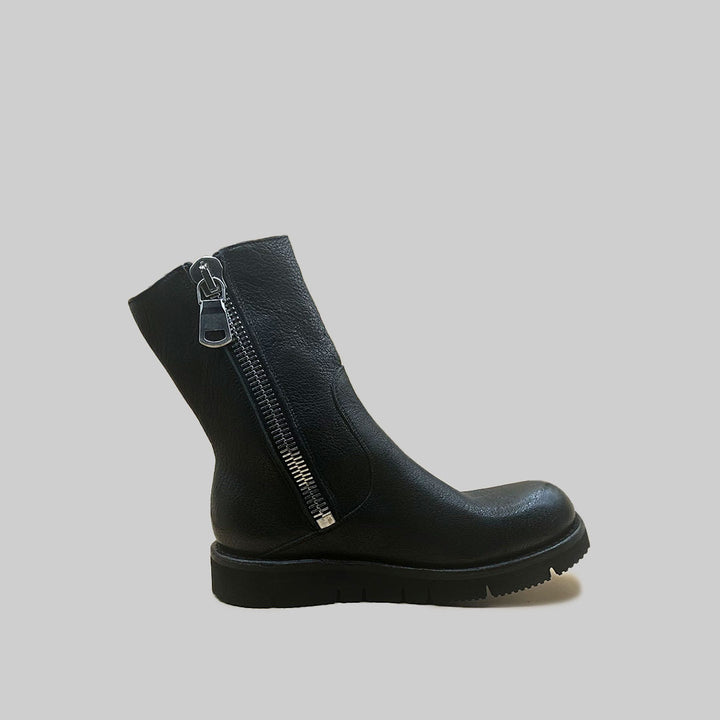 ANN grained BLACK (SAMPLE) SIZE 38