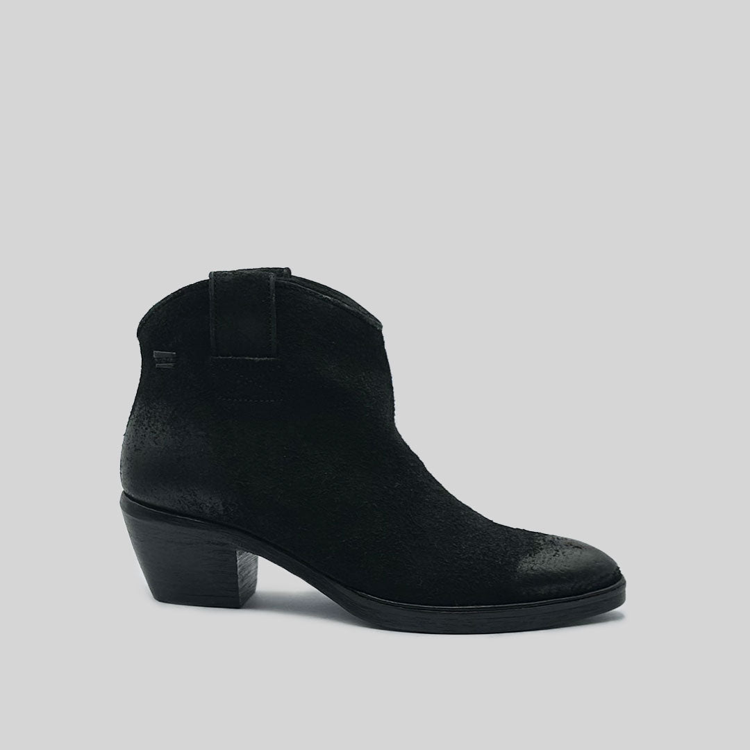 TRINITY waxed suede BLACK (SAMPLE) SIZE 37