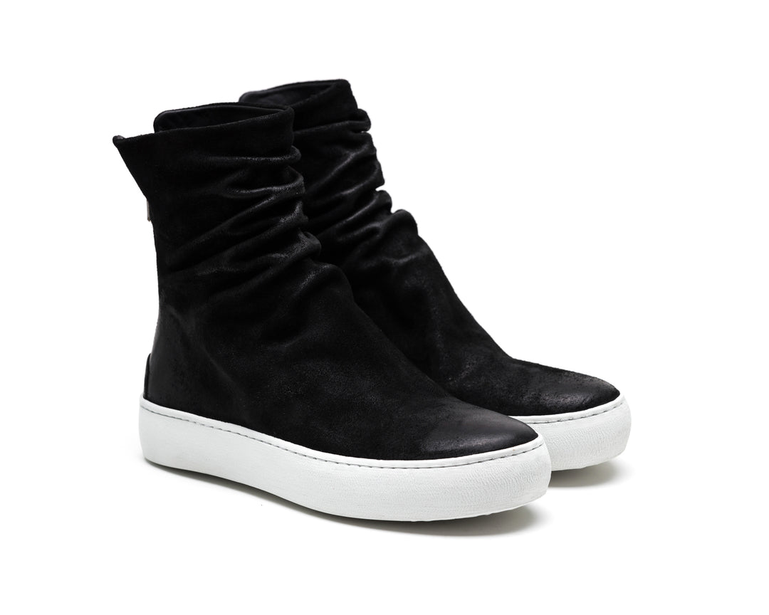 FARA waxed suede BLACK/WHITE (Sample) Size 37