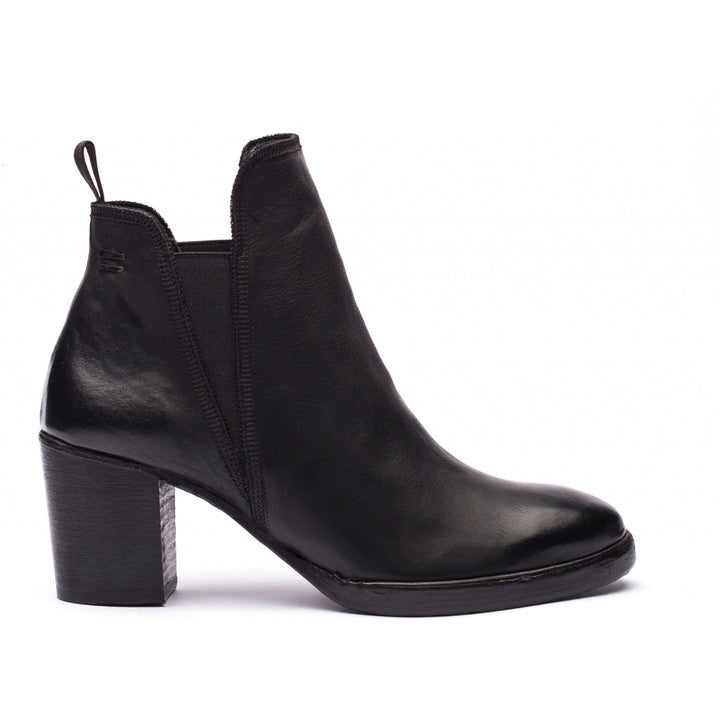 the last conspiracy AASE trento Chelsea Boot 001 Black