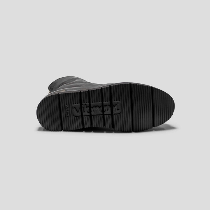 REGIN soft BLACK VIBRAM