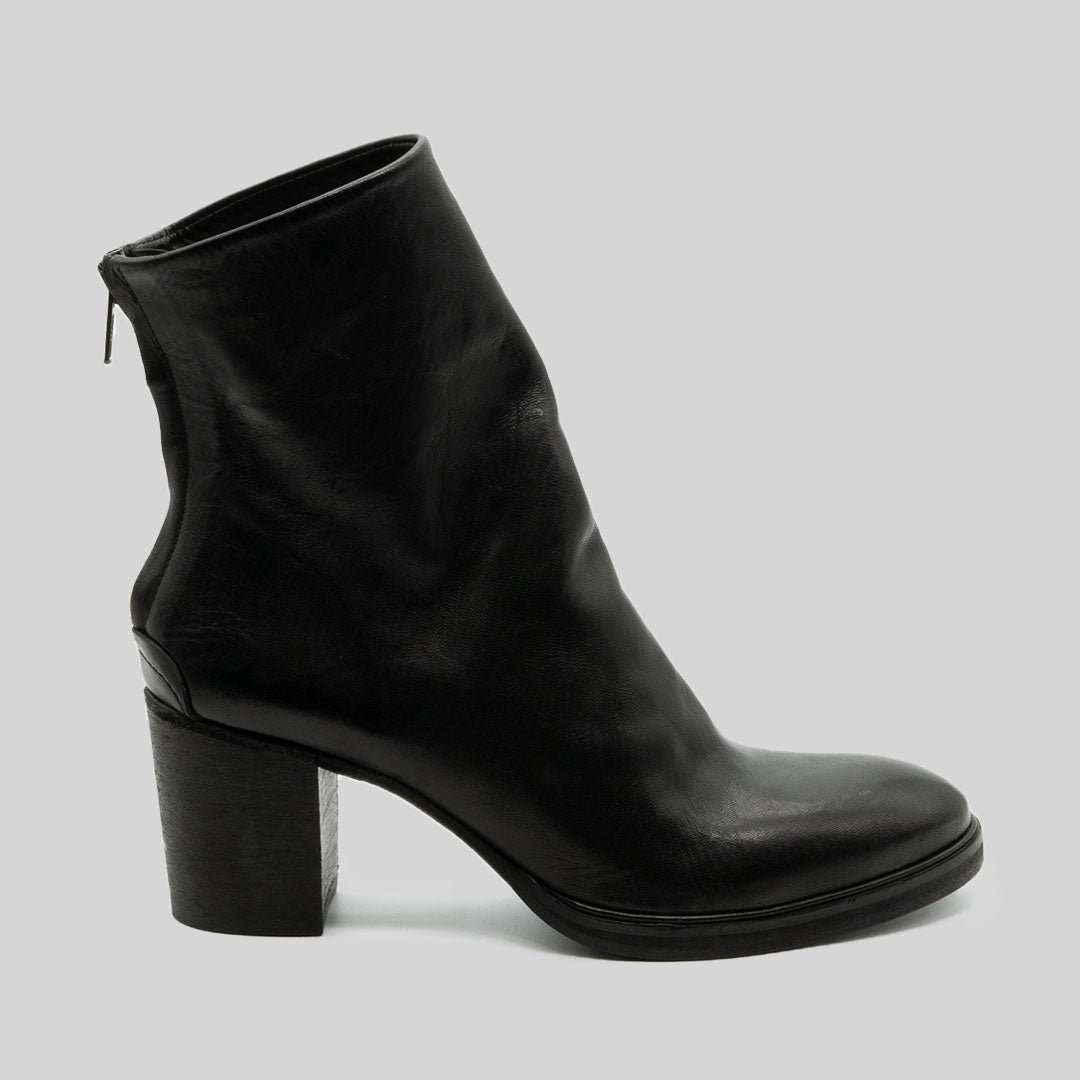 KENNA re-waxed BLACK (Sample) Size 37