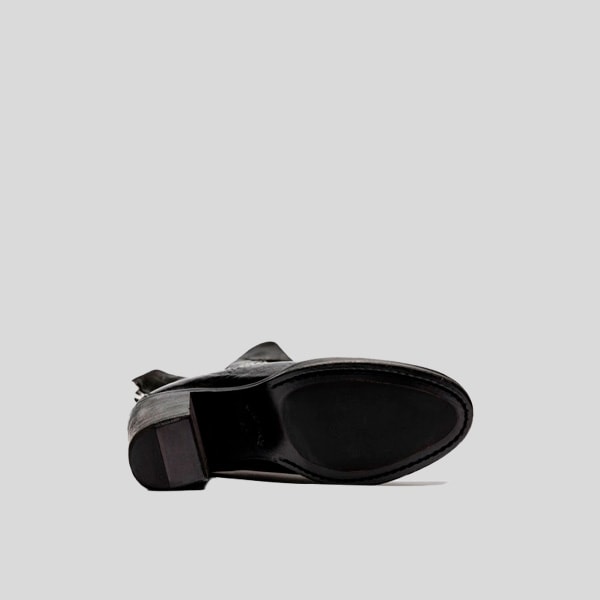 DARLA reversed BLACK