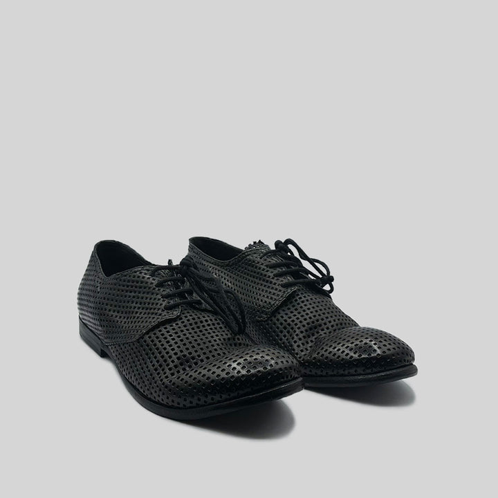 BAUG perforated BLACK (SAMPLE) SIZE 42