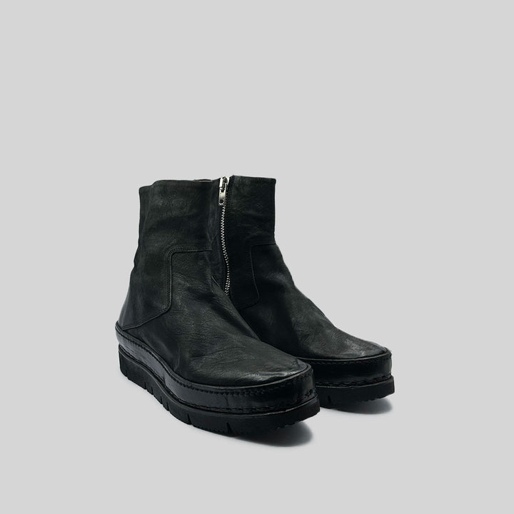 LINUS mat BLACK (SAMPLE) SIZE 41