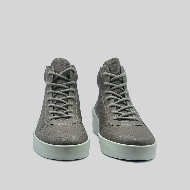 AIKO Camel/White (Sample) Size 41