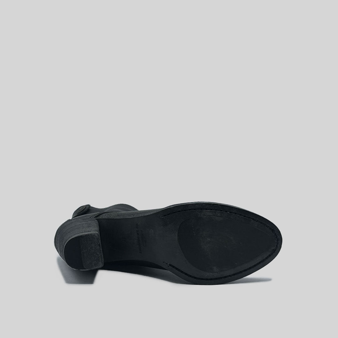 KAJA grained BLACK (SAMPLE) SIZE 37