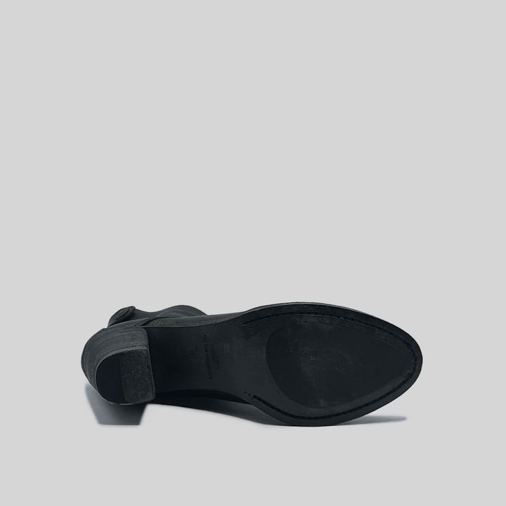 KAJA grained BLACK (SAMPLE) SIZE 37