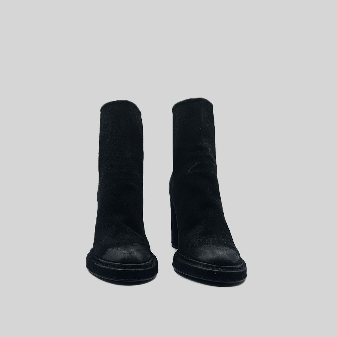 ODIE suede BLACK (SAMPLE) SIZE 37