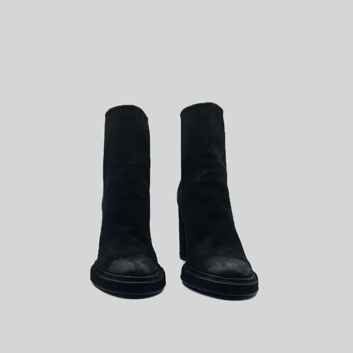 ODIE suede BLACK (SAMPLE) SIZE 37