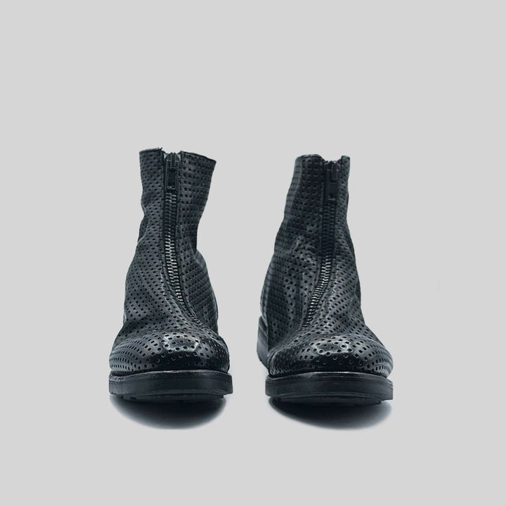 GNA perforated BLACK (SAMPLE) SIZE 38