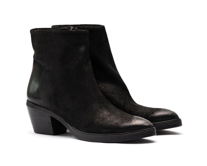 MAE waxed suede BLACK