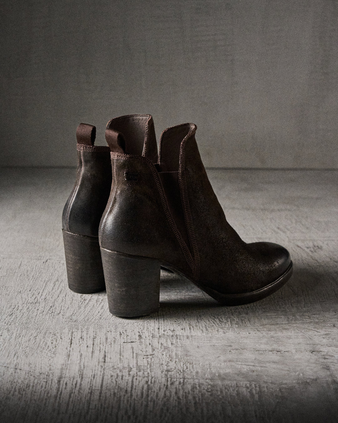 AASE waxed suede MOCCA