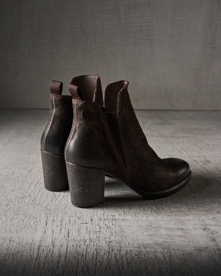 AASE waxed suede MOCCA