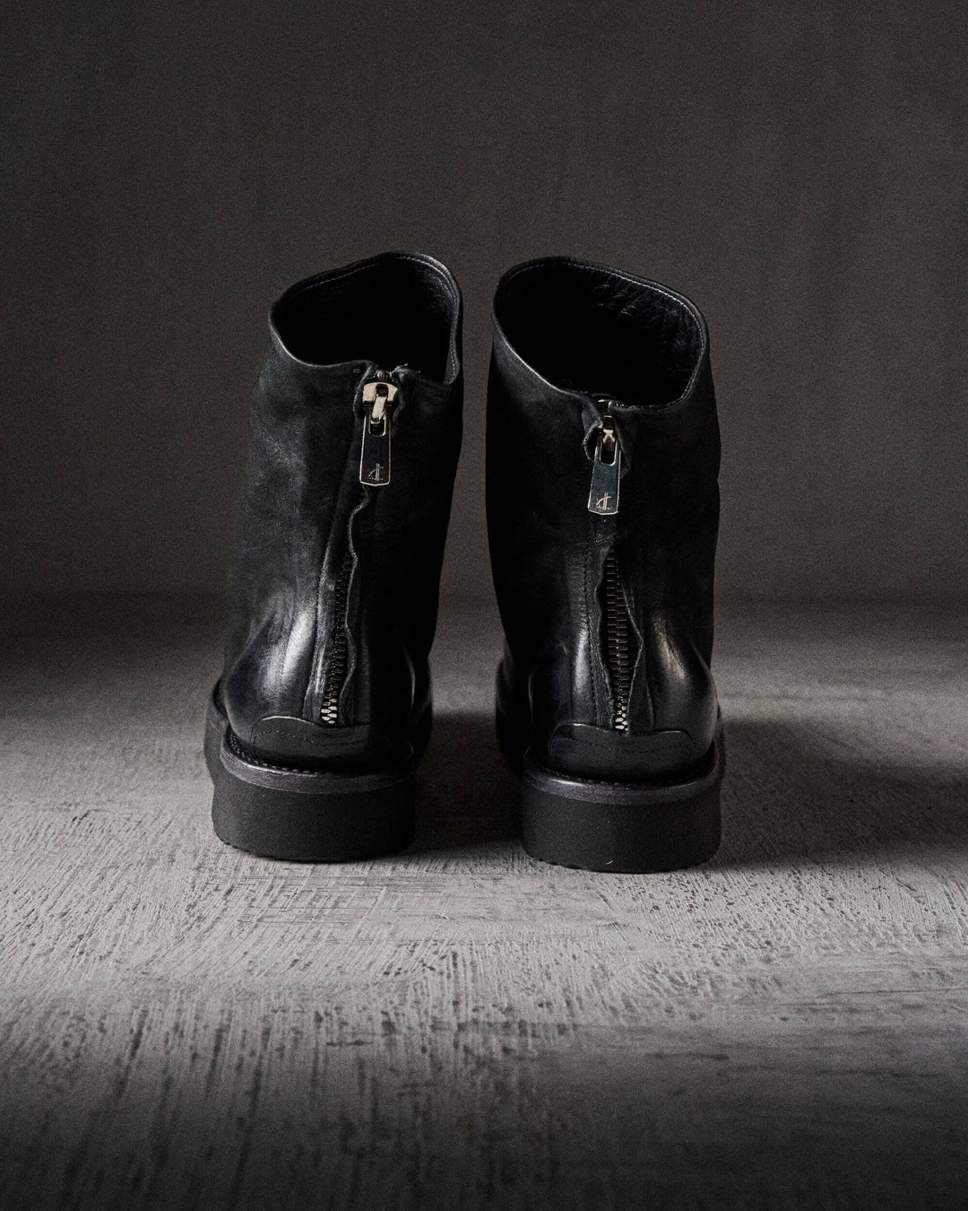 AGNES mat BLACK VIBRAM