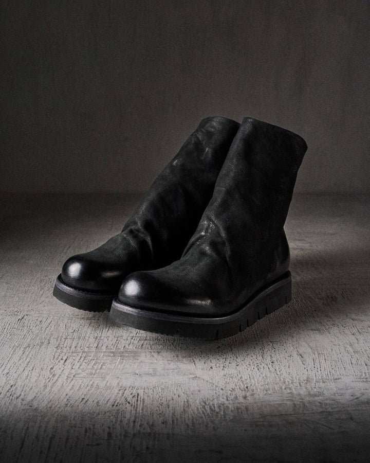 AGNES mat BLACK VIBRAM