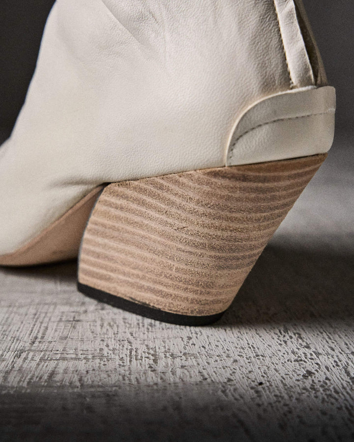 CYNDI soft OFFWHITE boots by The Last Conspiracy – image 5