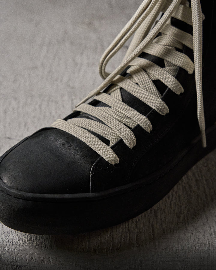MANU mat BLACK/SMOG