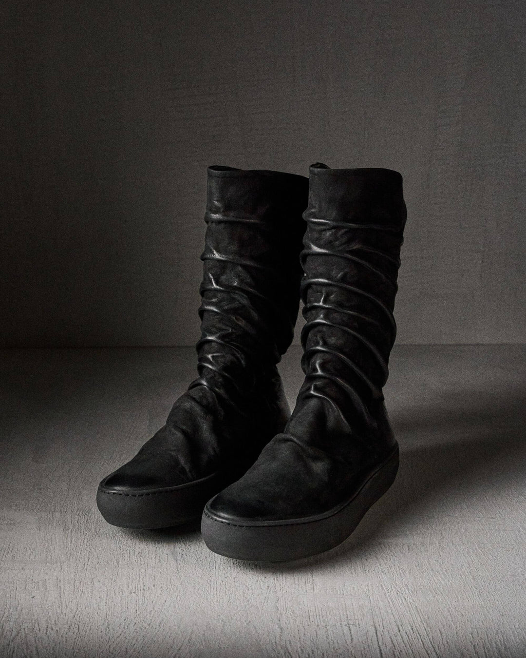Estri men's black leather boot front side view