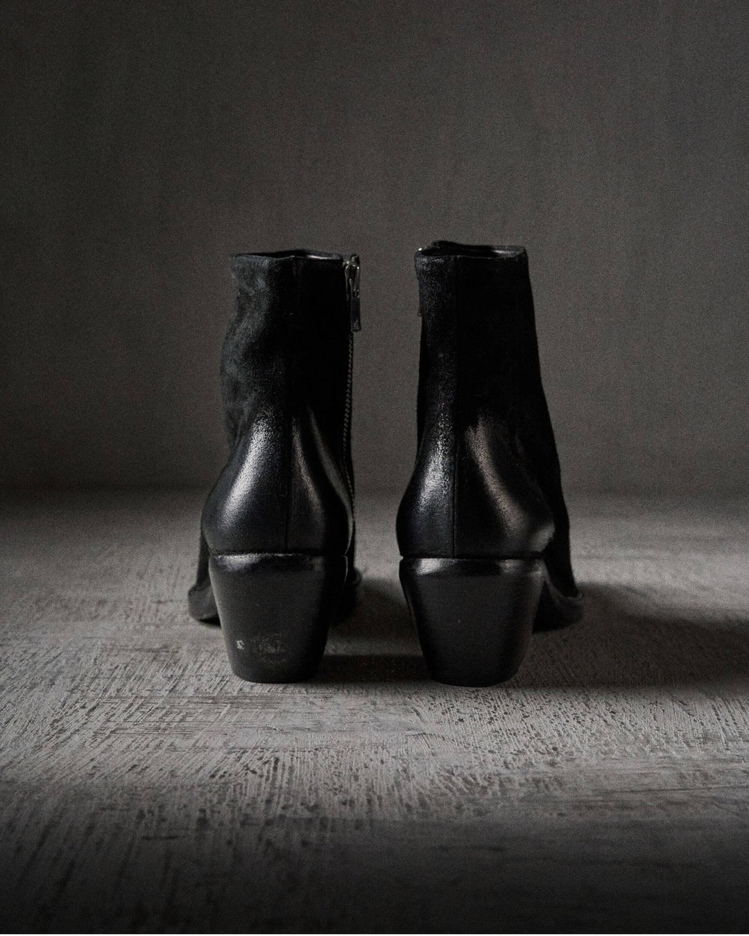 MAE waxed suede BLACK