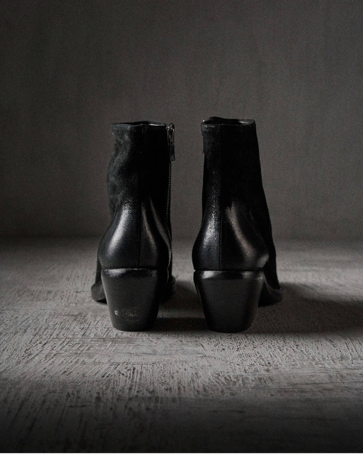 MAE waxed suede BLACK