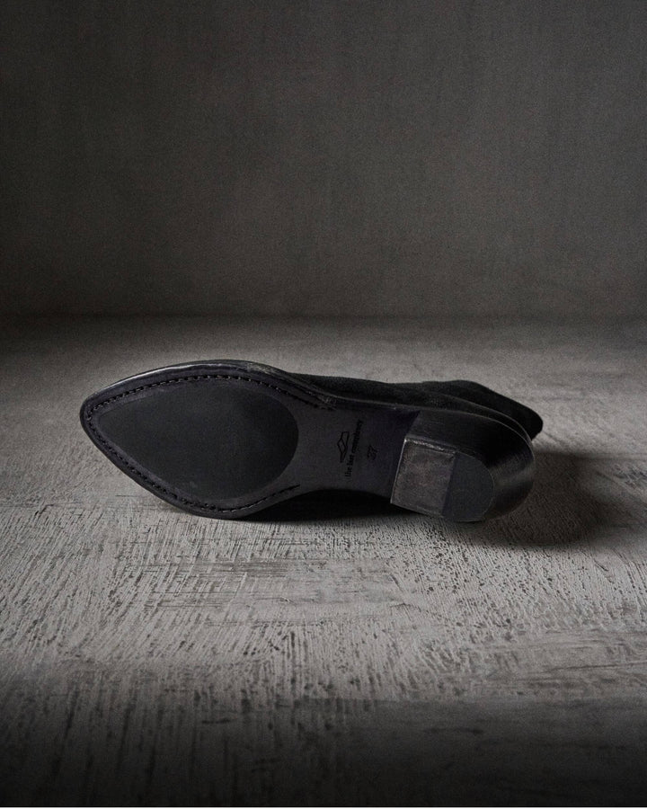 MAE waxed suede BLACK