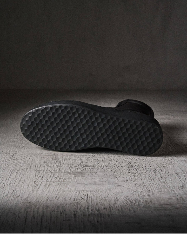 OVI mat BLACK/BLACK – The Last Conspiracy boots in black