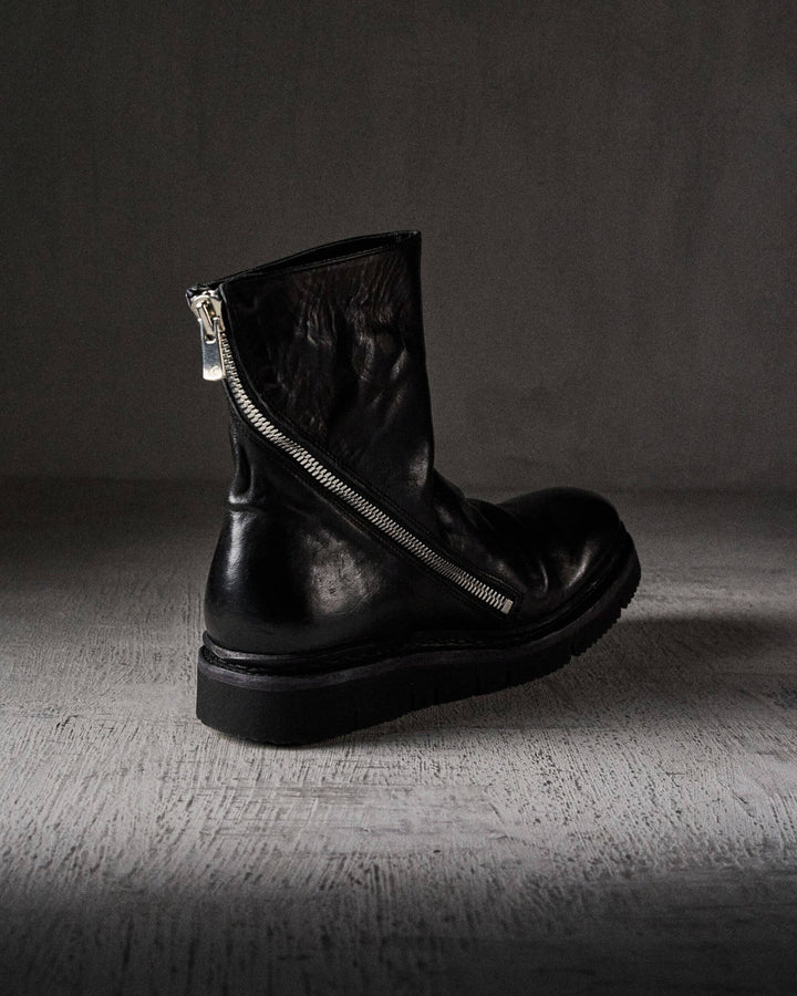 REGIN soft BLACK VIBRAM