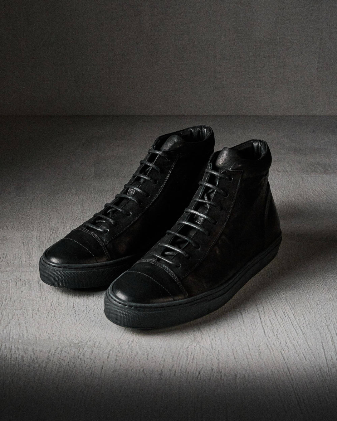 Jorge men's black leather boot front side view