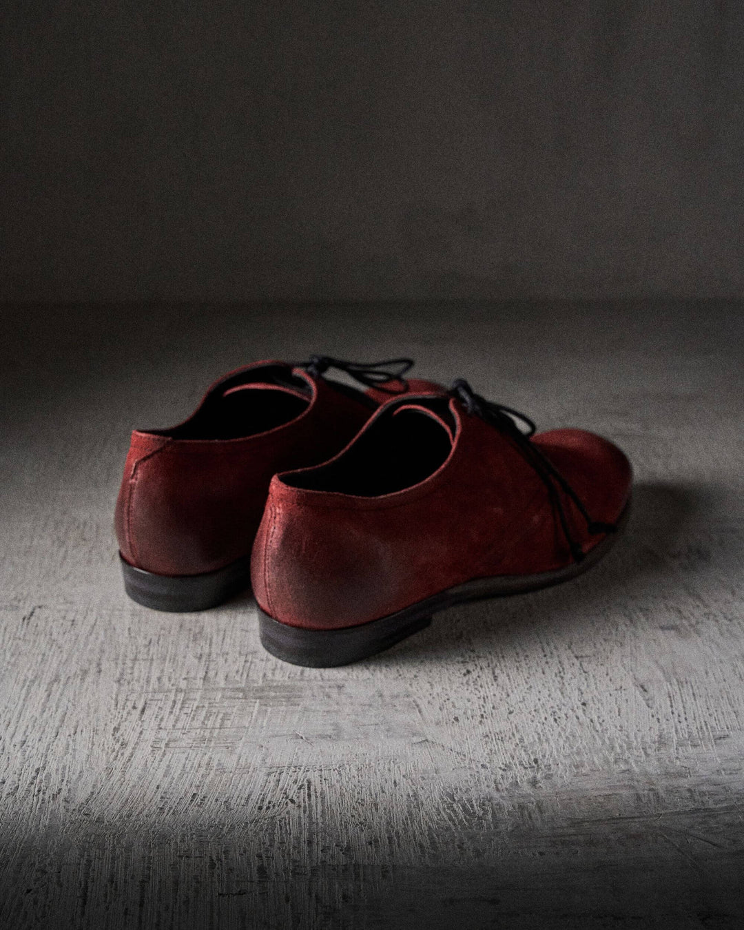 BAUG waxed suede OXBLOOD