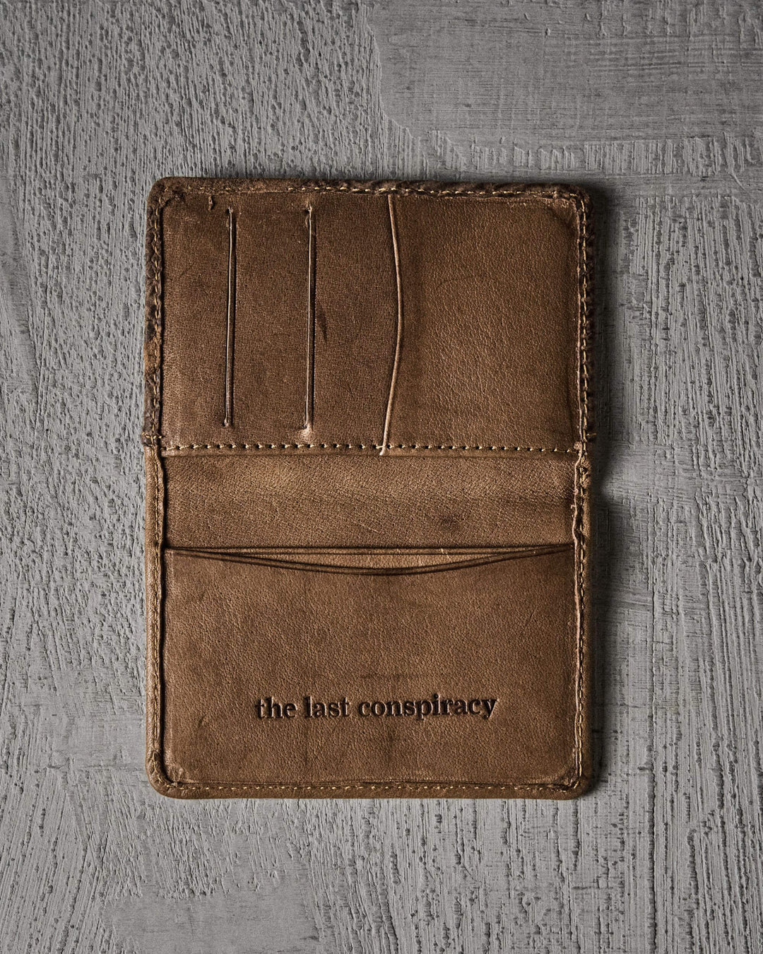 Cardwallet unisex camel card wallet detail view