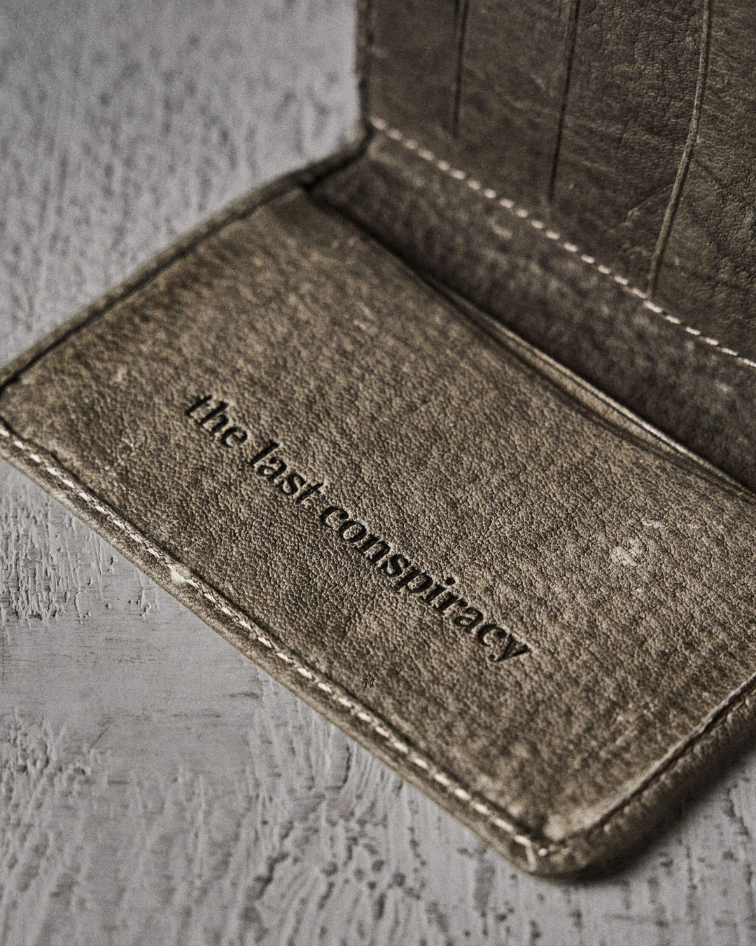 Cardwallet unisex green card wallet detail view