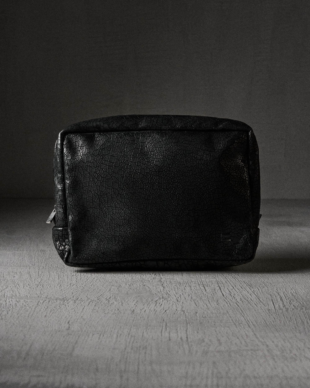 WASHBAG cracked BLACK toiletry bag from The Last Conspiracy
