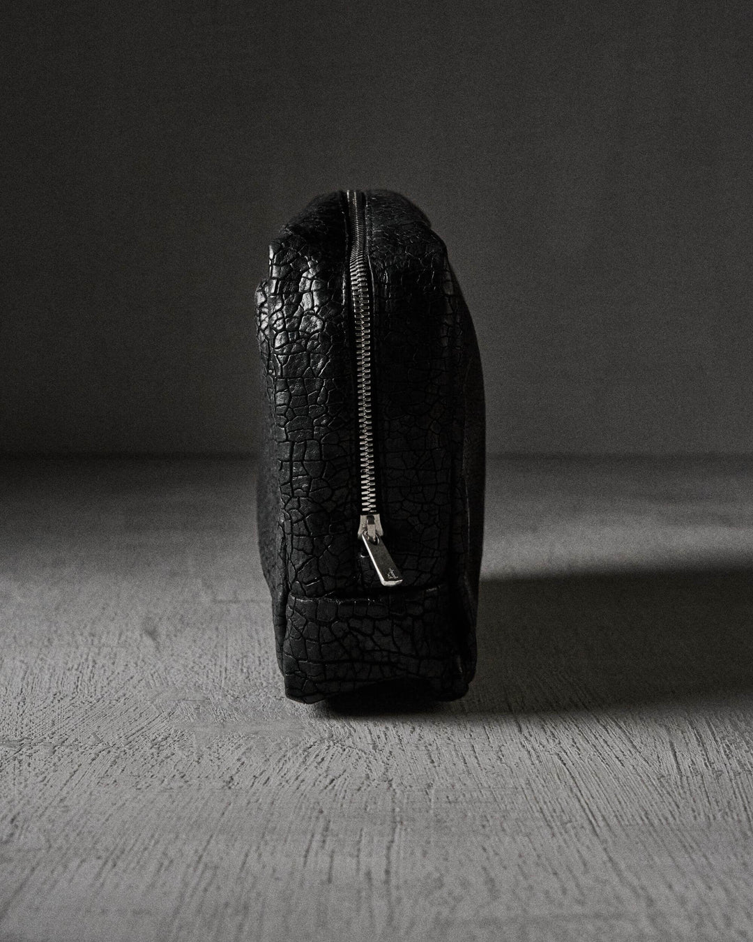 WASHBAG cracked BLACK toiletry bag from The Last Conspiracy