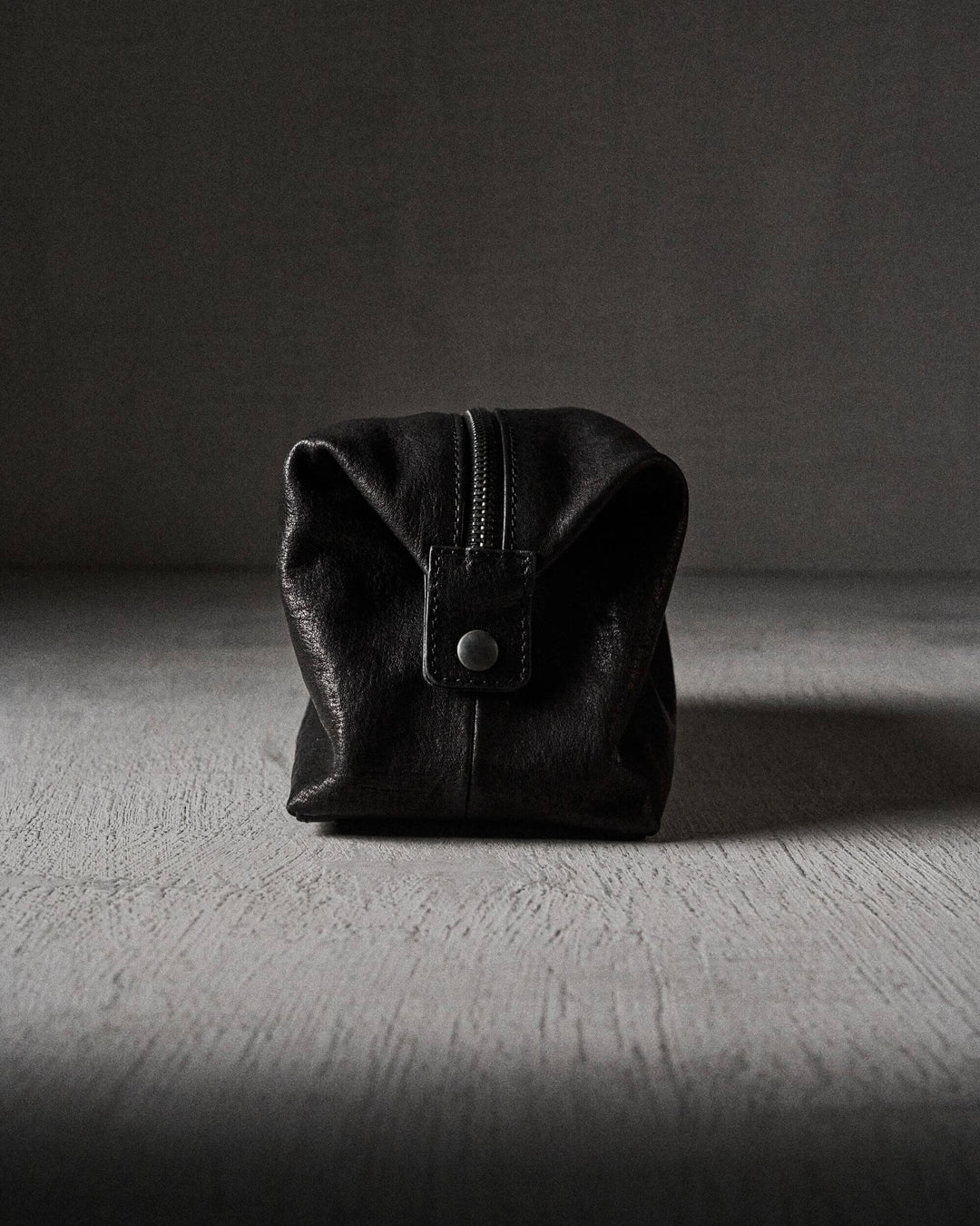 WASHBAG waxed bonded BLACK – The Last Conspiracy accessories in black