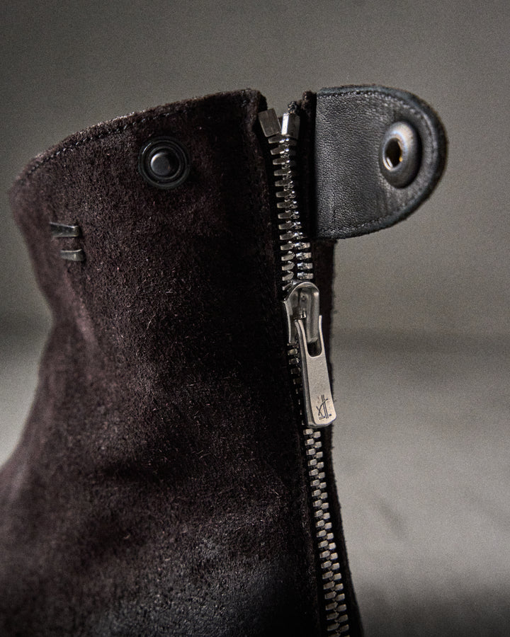 AUDLEY waxed suede FUDGE
