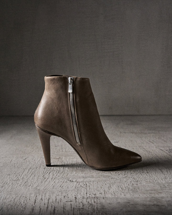 SHIMA mat DARK GREY