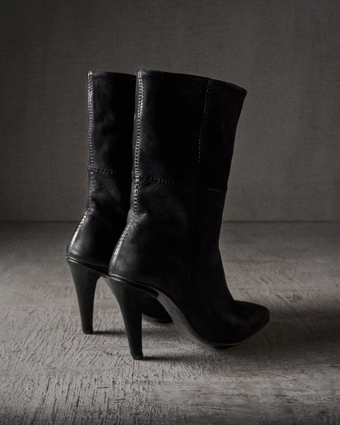 GREY mat BLACK