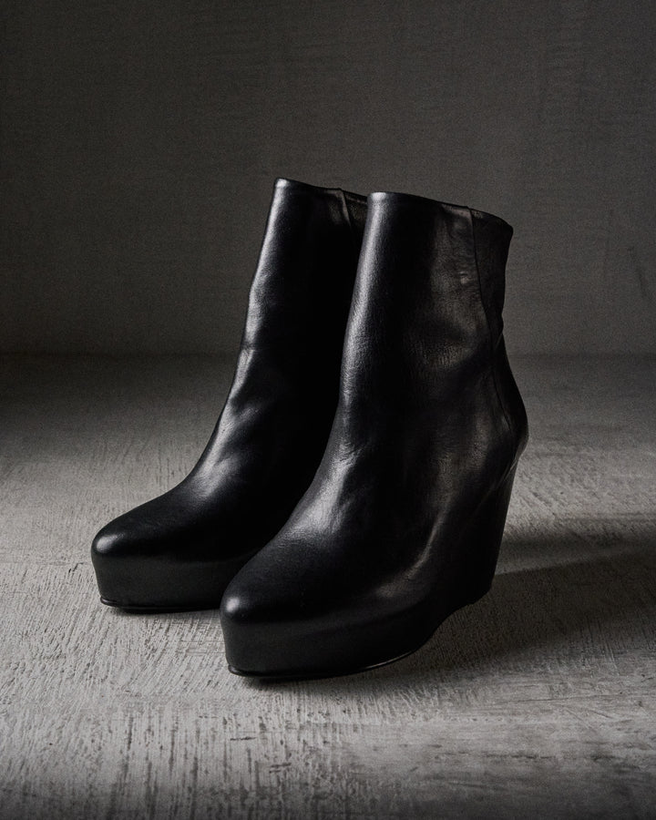 RAVNA soft BLACK