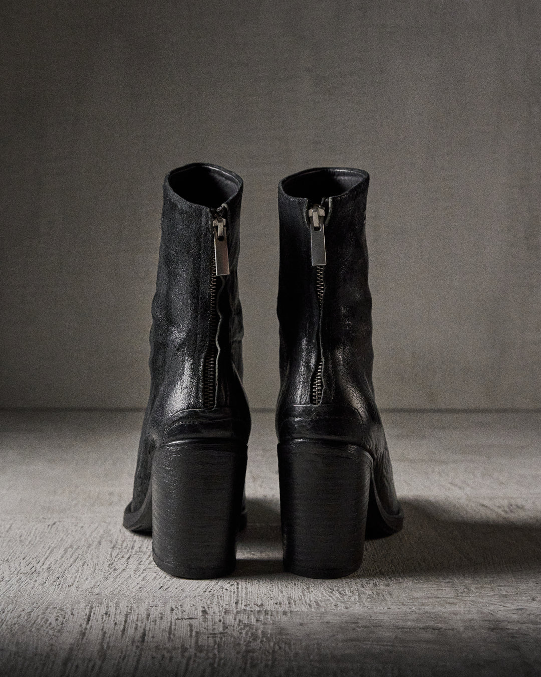 DARLA reversed BLACK