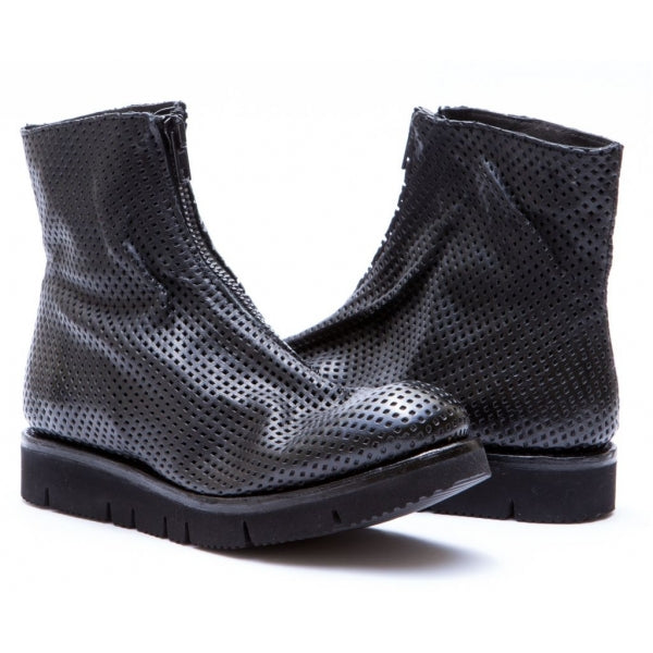 GNA perforated BLACK