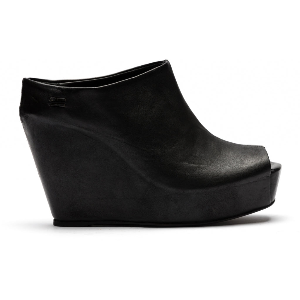 the last conspiracy HURIT soft Wedge 001 Black