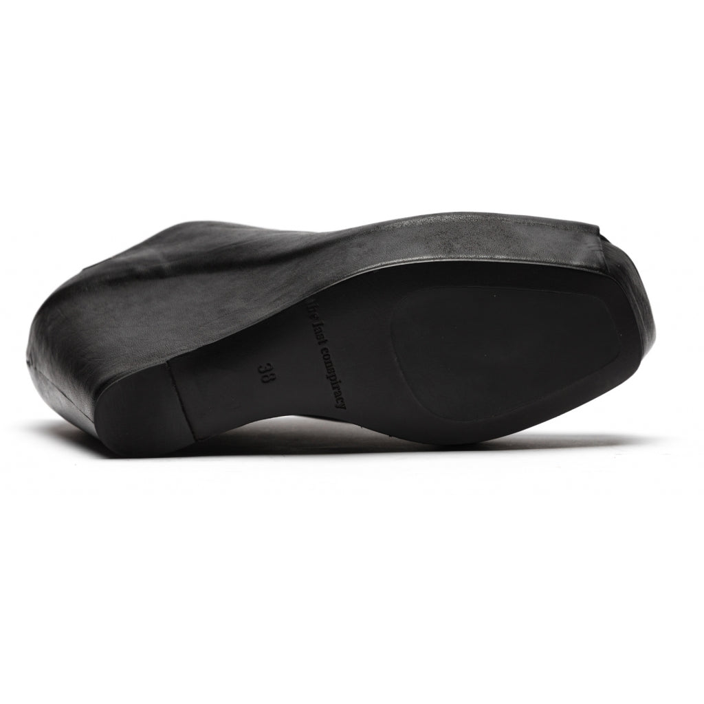 the last conspiracy HURIT soft Wedge 001 Black